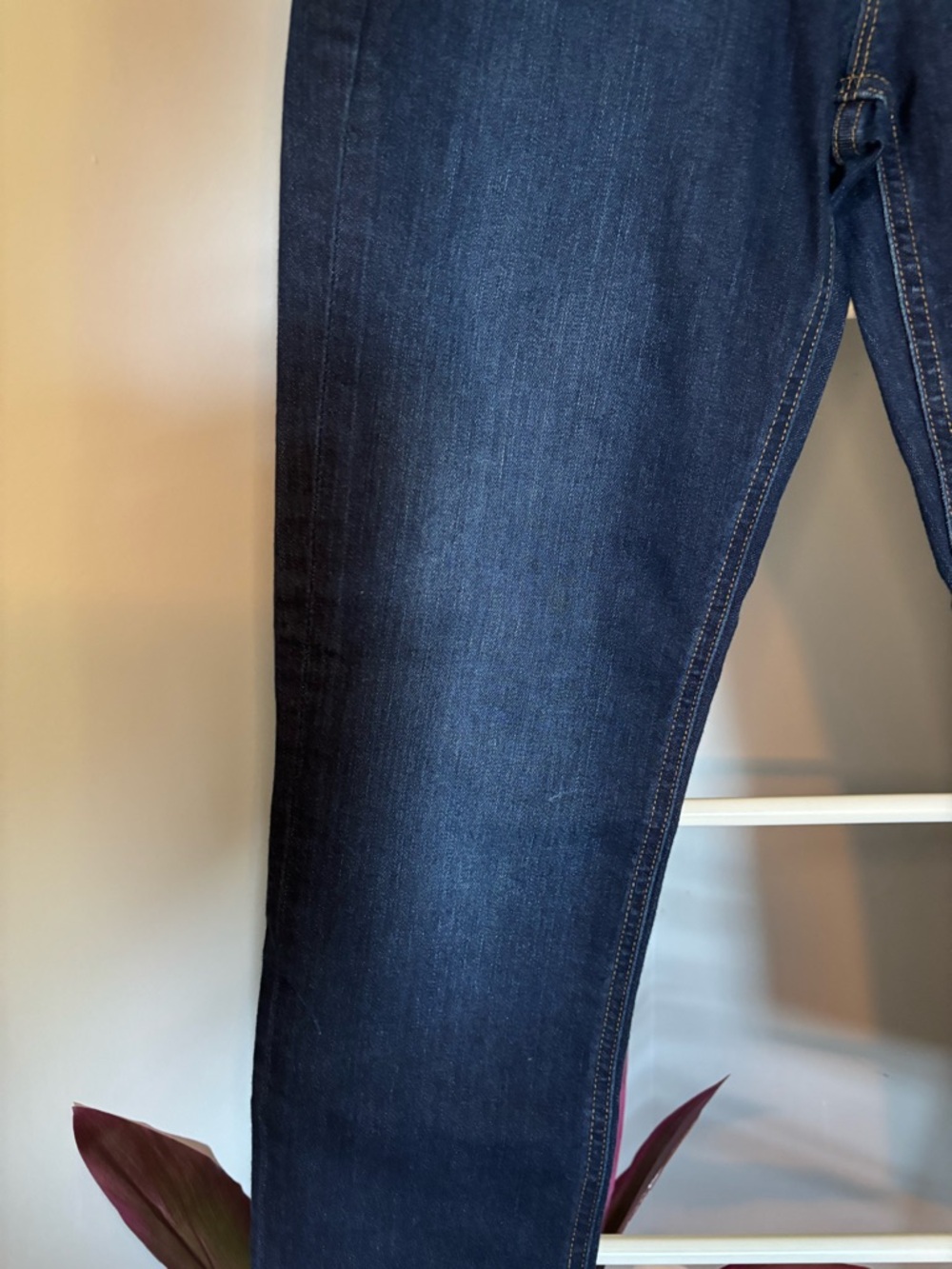 GAP 1969 Women Straight Leg Jeans in Dark Wash - Picture 11 of 16